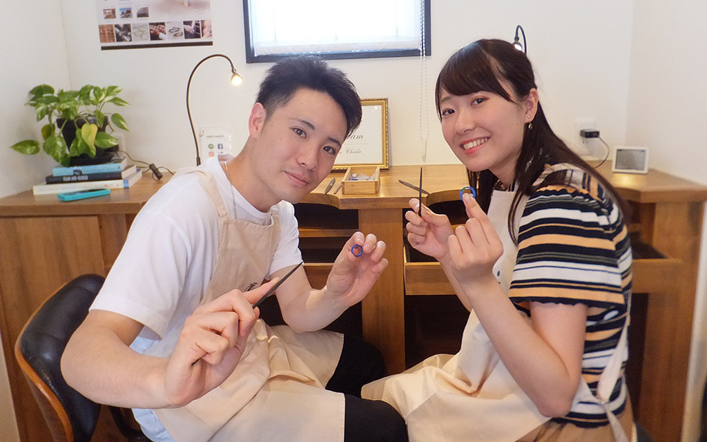 アトリエクラム新潟店で結婚指輪（マリッジリング）を手作りしたカップル